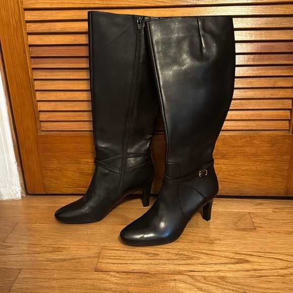 Lauren Ralph Lauren Alberta black high heel Leather Boots New w/o tags size 7.5 - Picture 2 of 5